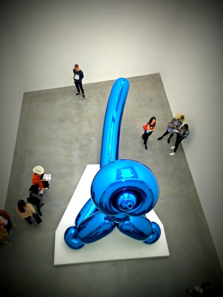  Jeff Koons: Now exhibition at Newport Street Gallery London review