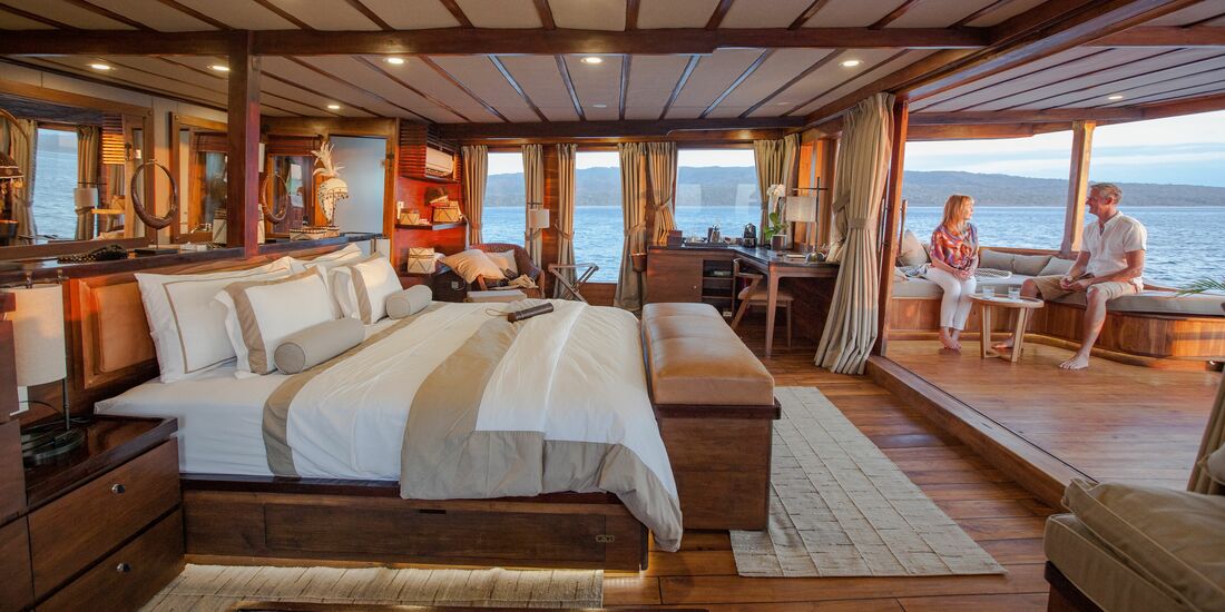 acht review: Destination Delicious takes a cruise on the gorgeous Prana by Atzaro 